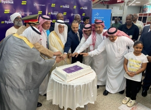 مطار الخرطوم يستقبل أولى رحلات طيران أديل بحضور السفير السعودي علي بن حسن جعفر